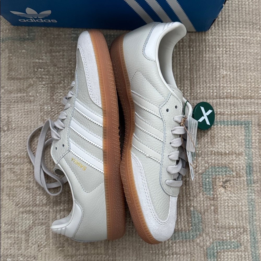 Adidas Womens Gray Sambas - Picture 4 of 7